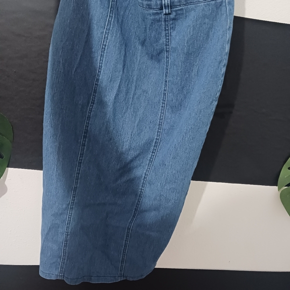 Women Light blue denim buttond halter collared  midi dress - Picture 9 of 12